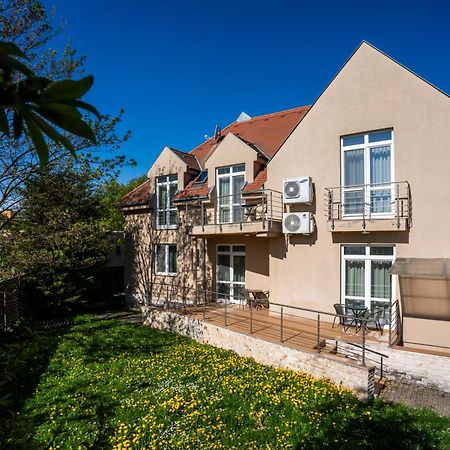 B&B Lajta Park Mosonmagyaróvár 외부 사진